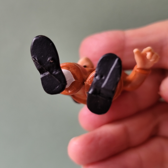 Vintage Comics Spain 1985 Rifle TINTIN KUIFJE HERGE PVC Figure - Picture 5 of 7